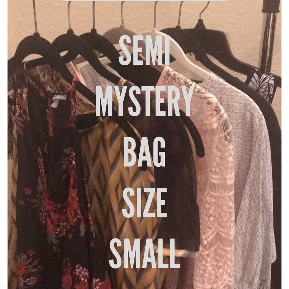 Semi-mystery box size small 6/$25